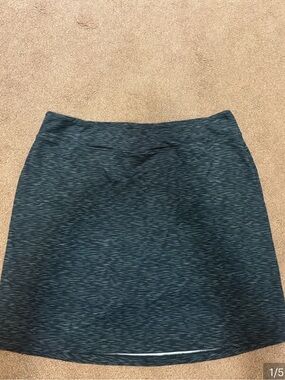 3 for $14 segments luxe Gray Patterned A-Line Skirt size xl